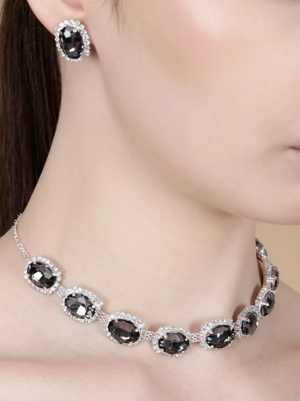 Timeless Black Stone Necklace for Radiant Everyday Elegance
