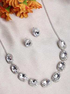 Sparkling Artificial Necklace for Effortless Style