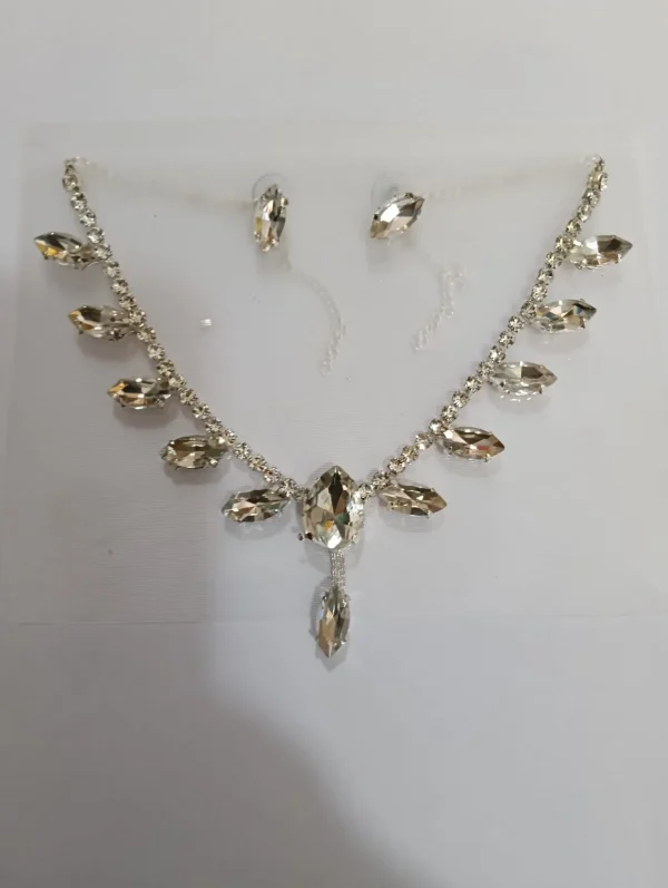 Sparkling Artificial Jewellery for Wedding, Party & Festive Occasions