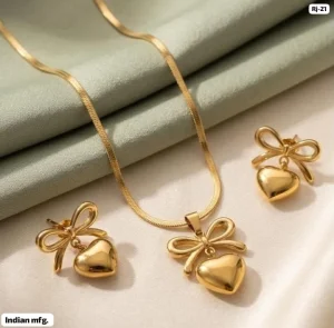 Radiant Gold-Tone Necklace for Effortless Everyday Elegance