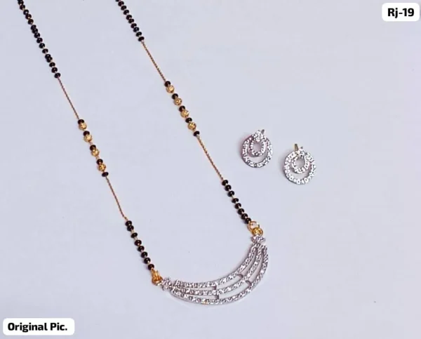Elegant Daily Wear Mangalsutra - Timeless Gold Finish