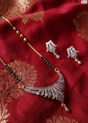 Elegant Symbol of Devotion Ring for Timeless Commitment